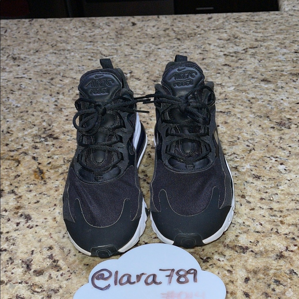 💫Black Nike Air Max 270 React